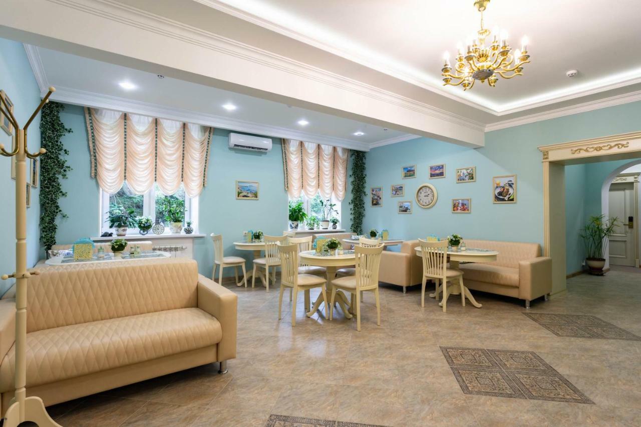 ホテル アンド コーヒー ハウス パレルモ モスクワ エクステリア 写真